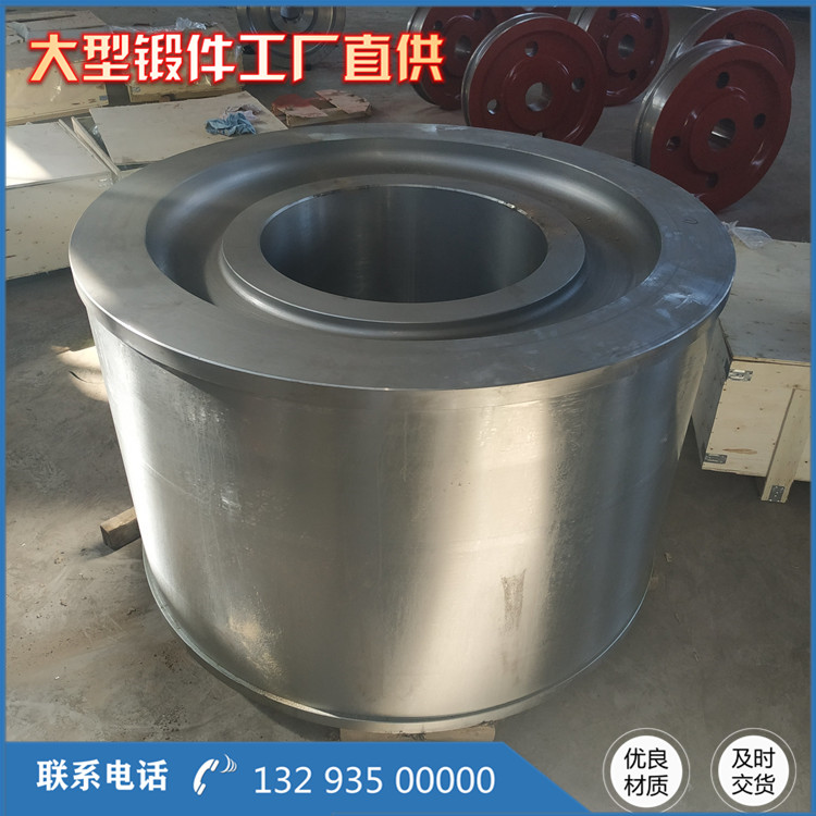 S31603筒體鍛造